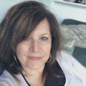 Meet your Posher, Tina